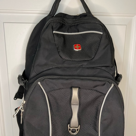 SwissGear Bags Swissgear By Wegner 3258 Laptop Backpack Black